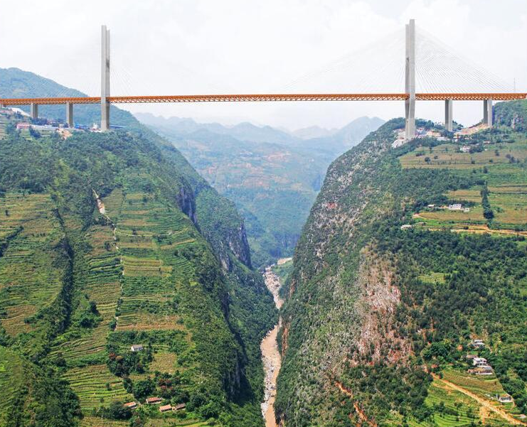 反光涂料為高速路添彩，高速路為旅游勝地增光