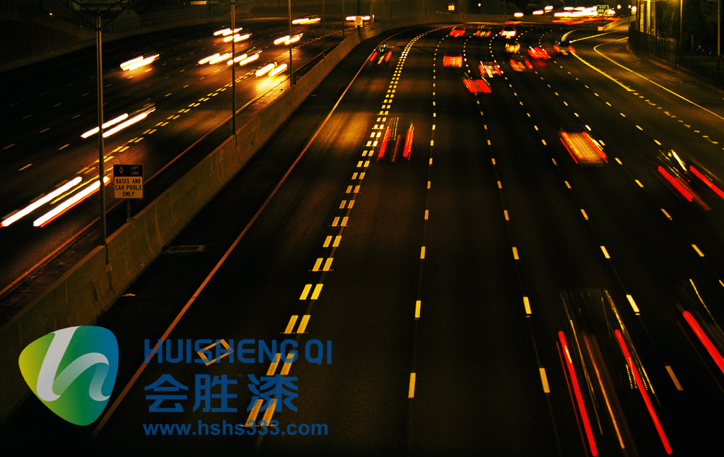 匯勝道路反光漆有精湛的產(chǎn)品研發(fā)也有熱情的銷售服務