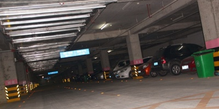 渭南車庫(kù)柱子反光漆