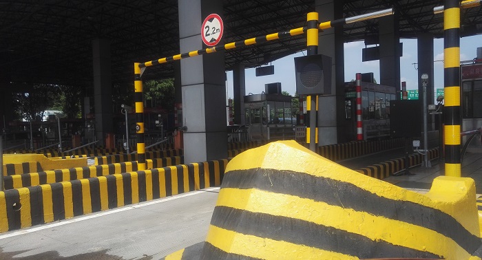 豐鎮高速路立柱反光漆