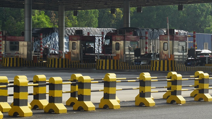 水泥防撞墩反光漆的施工注意事項有哪些？