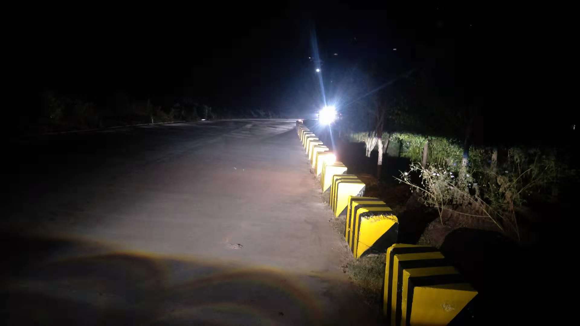 會勝漆反光警示漆存儲不規范會導致結塊