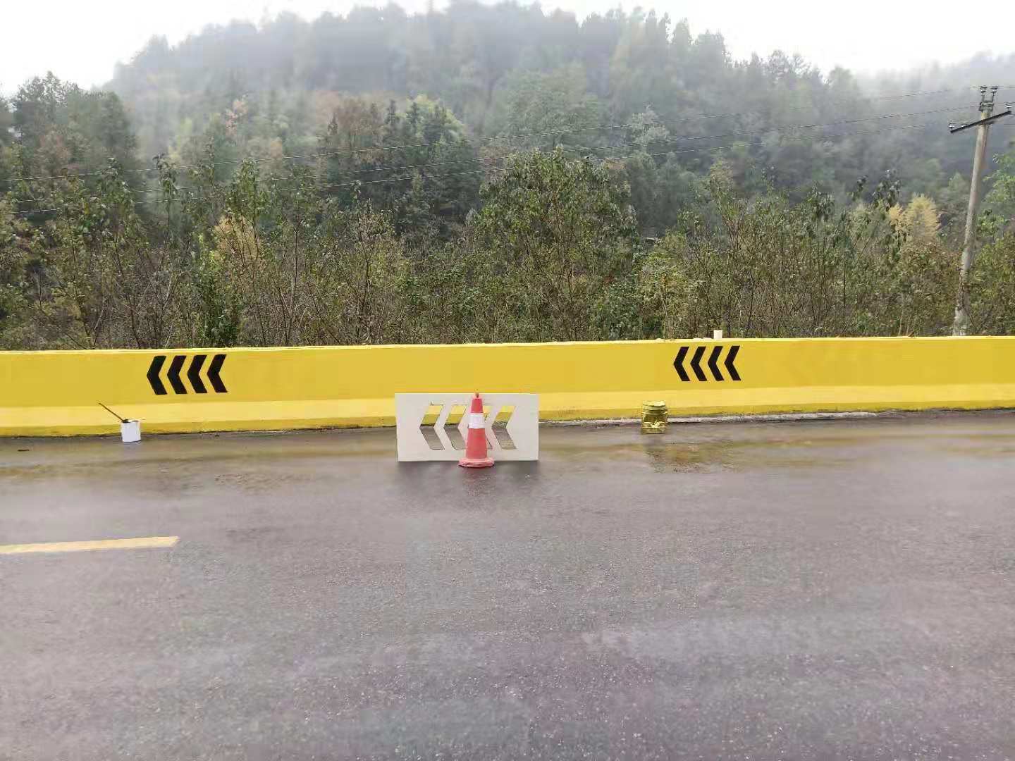 什么牌子的道路反光漆好用？