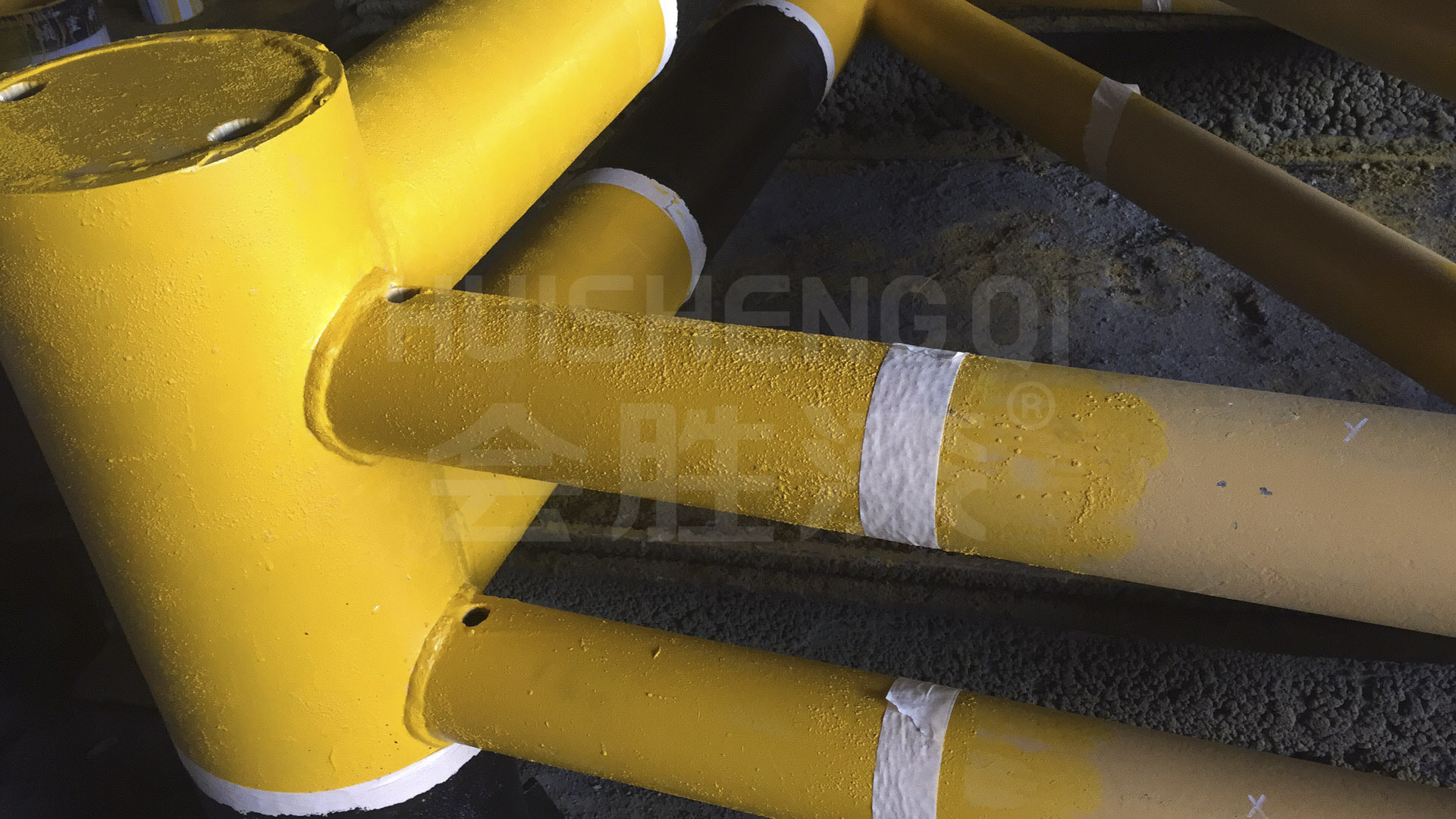 道路交通設(shè)施為什么要涂刷反光漆？