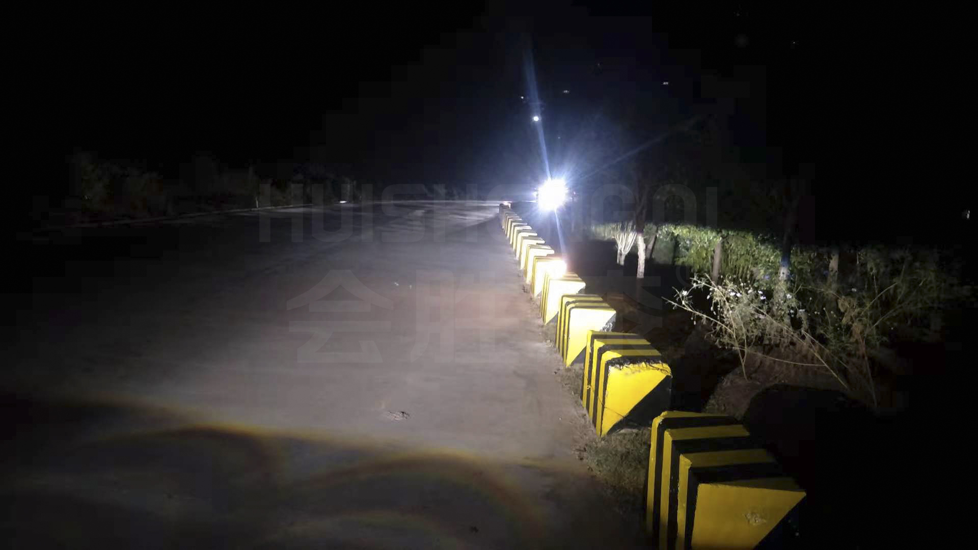 道路設施為什么要涂刷反光警示漆？