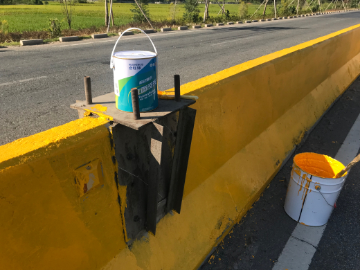 立面反光漆跟反光膜有什么區別？