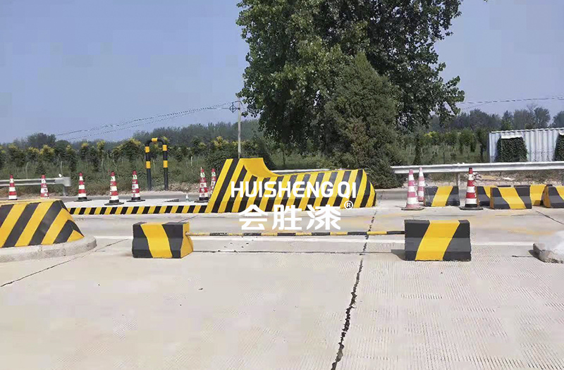 刷水泥制品的油漆都有什么特點？