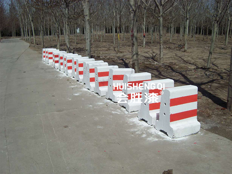 高速反光漆廠家對質量追求從不懈怠！