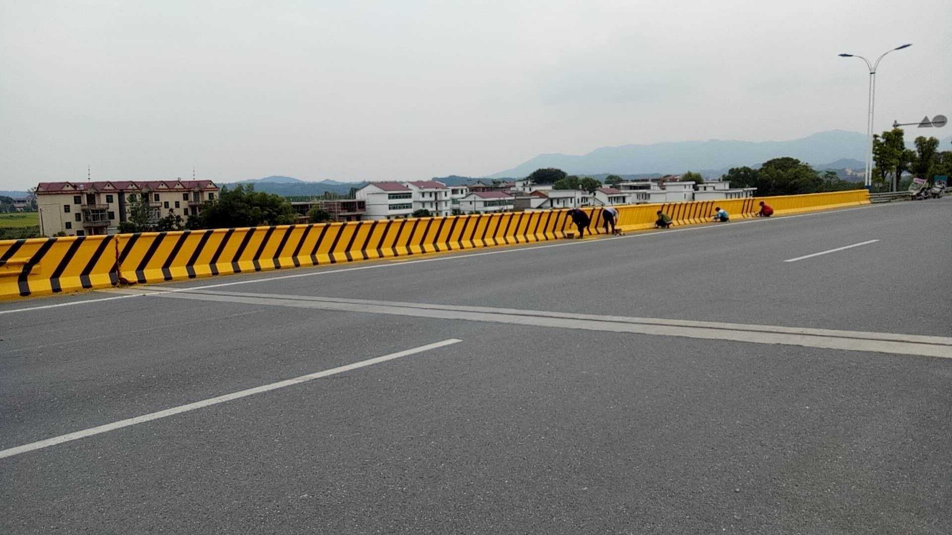 道路黃黑反光漆 道路黃黑反光漆