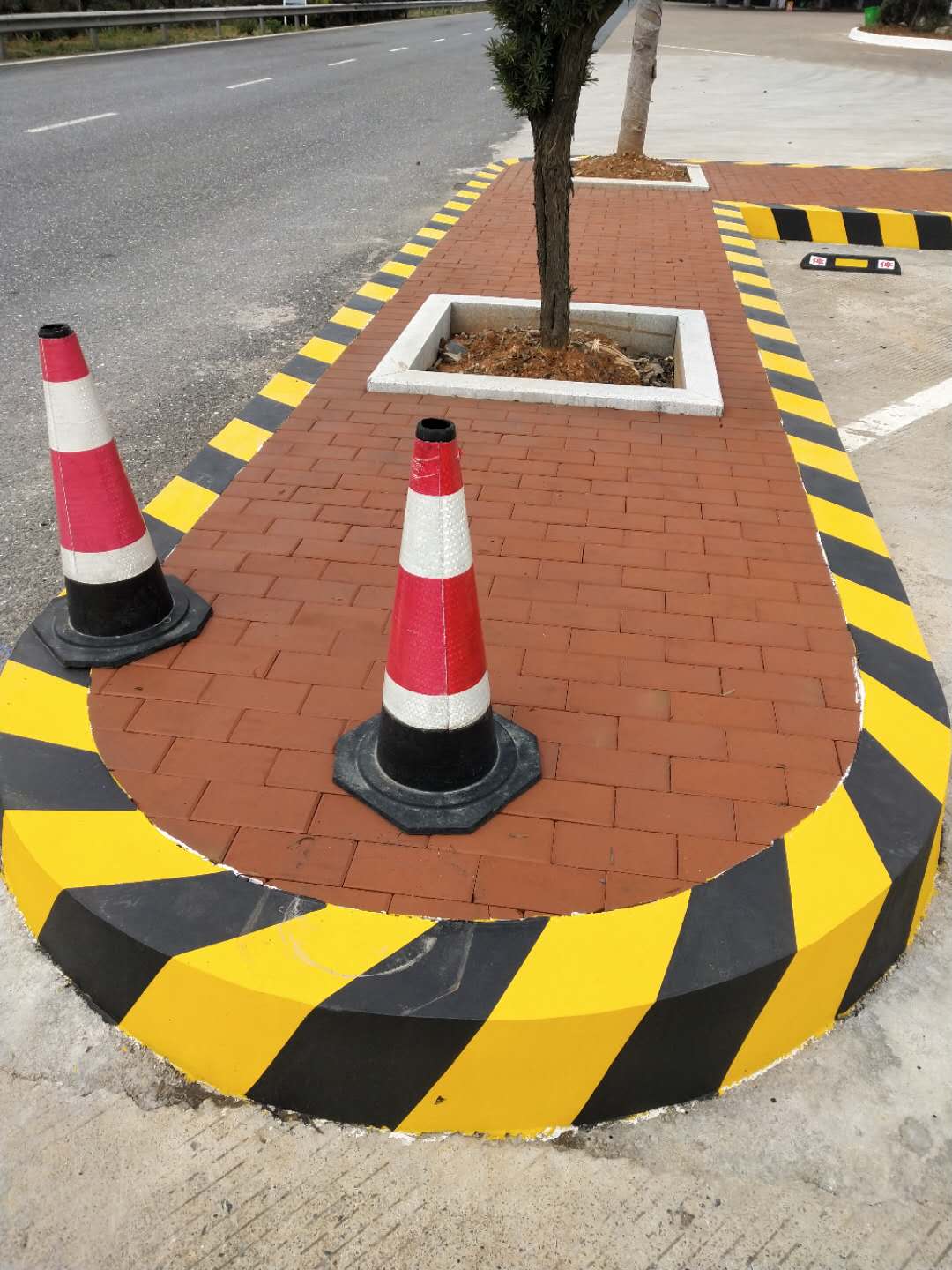 立面反光標(biāo)識(shí)涂料 立面反光標(biāo)識(shí)涂料