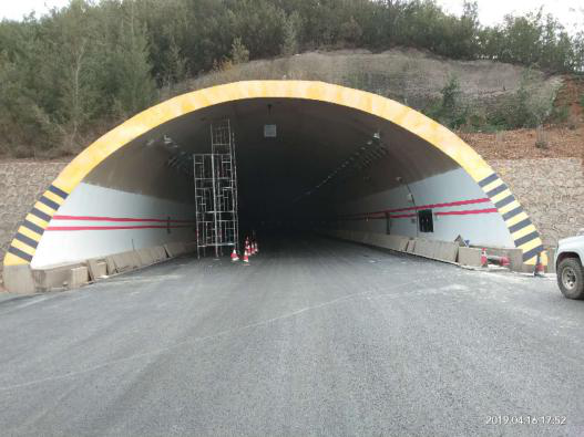 公路隧道反光漆效果圖 公路隧道反光漆效果圖