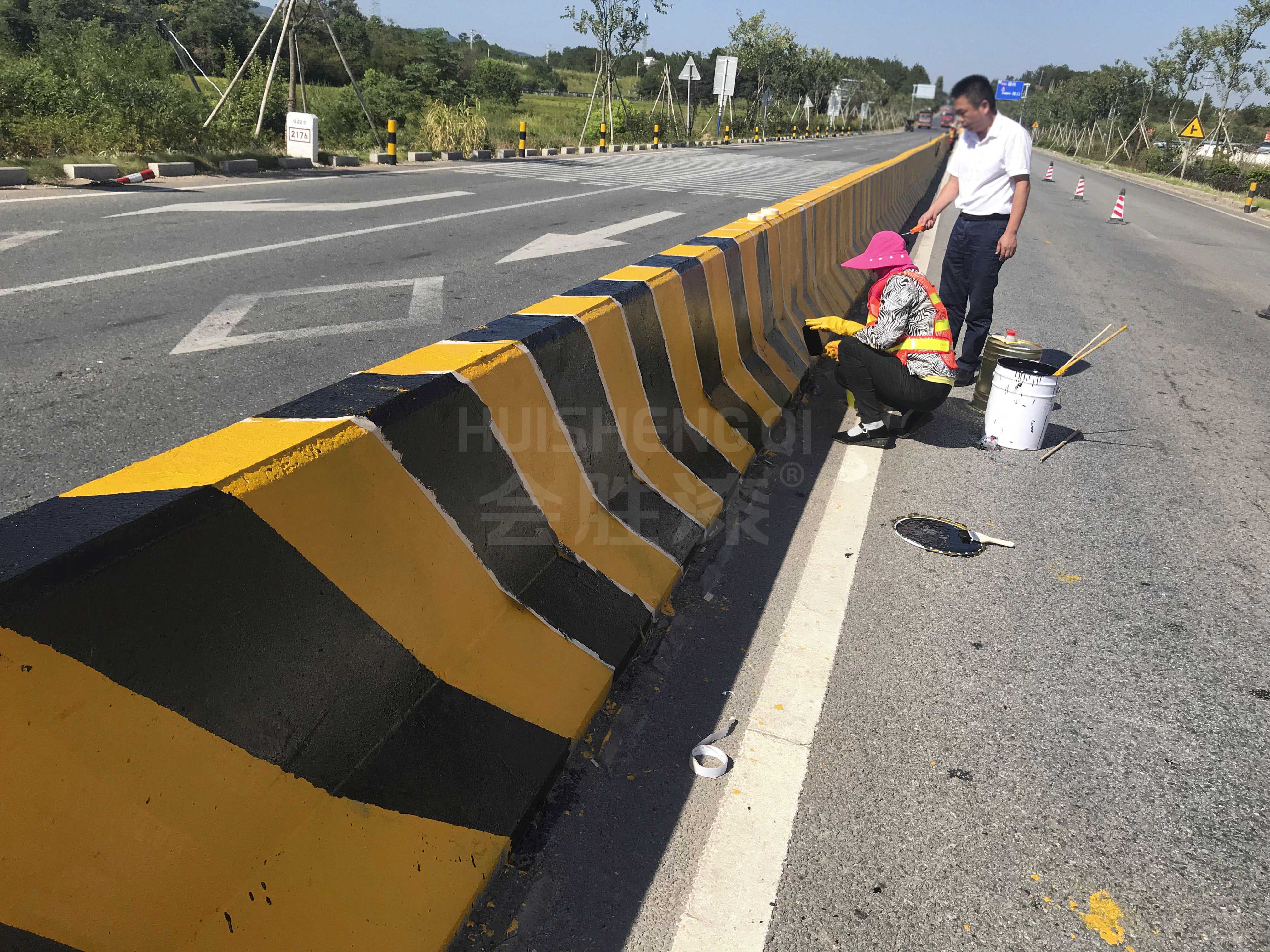 隔離墻警示反光漆 隔離墻警示反光漆