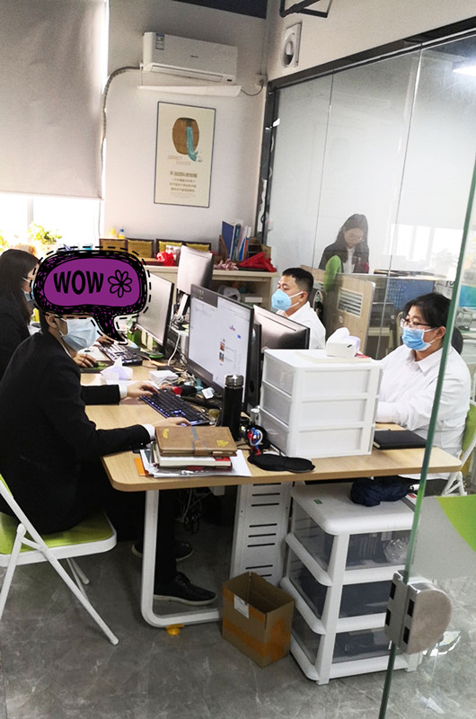 辦公室伙伴都戴好口罩了 辦公室伙伴都戴好口罩了